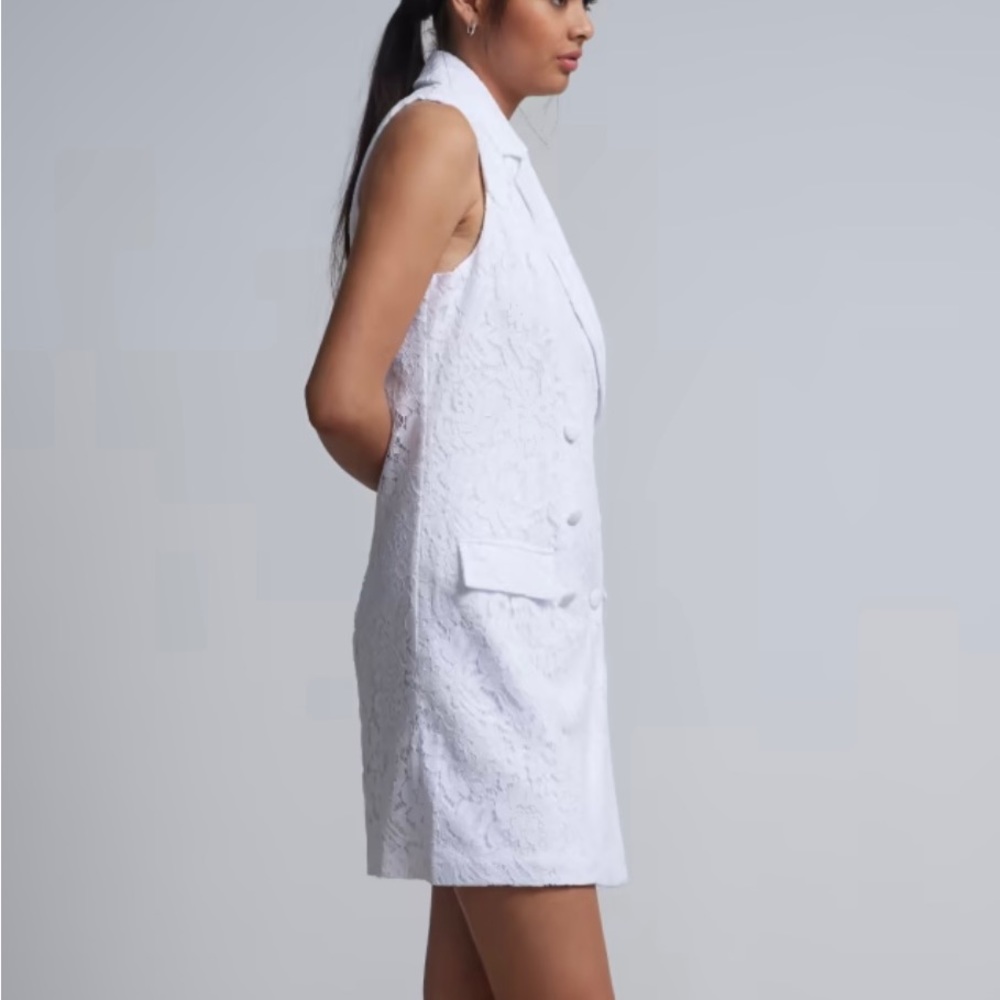 Sleeveless Lace Blazer Dress! - Picture 2 of 3